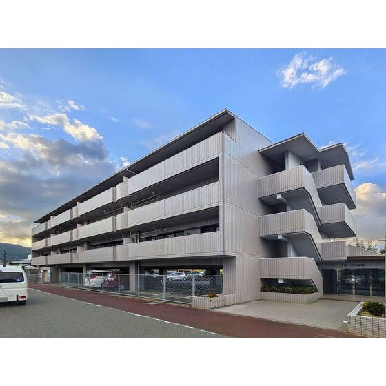 フローラル道善の物件外観写真