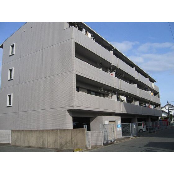 フローラル道善の物件外観写真