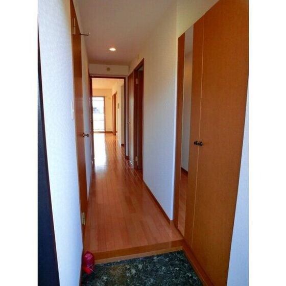 グランデュールシャトーAの物件内観写真