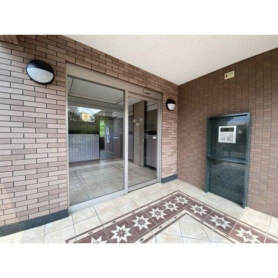 グランデュールシャトーAの物件外観写真