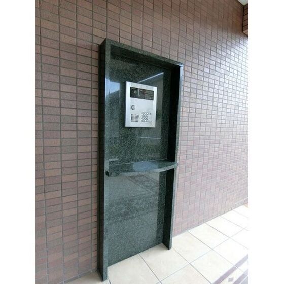 グランデュールシャトーAの物件外観写真