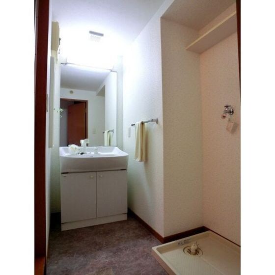 グランデュールシャトーAの物件内観写真