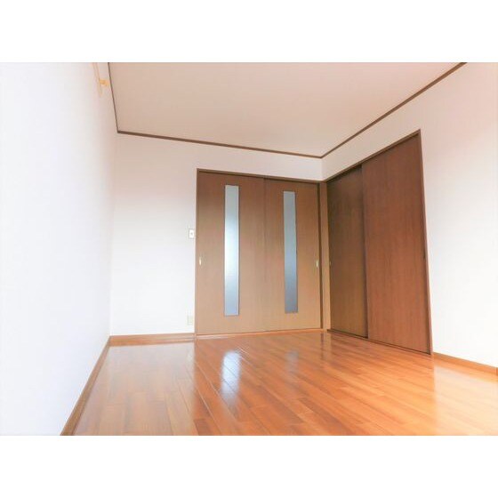 ファミーユ松木IIの物件内観写真