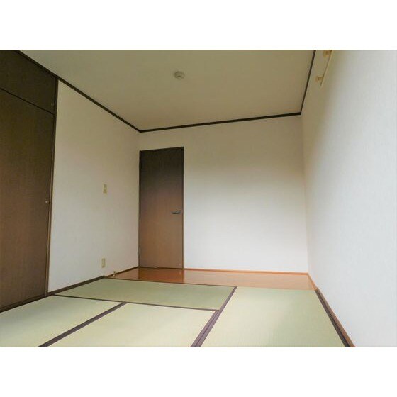 ファミーユ松木IIの物件内観写真