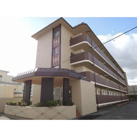 メゾンヤナセの物件外観写真