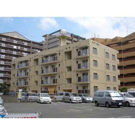 メゾン川上の物件外観写真