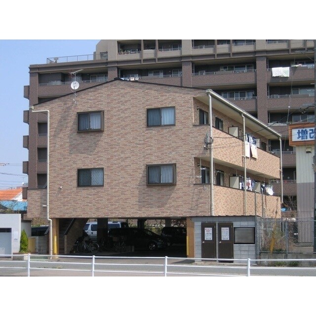 ベルニーニ博多南の物件外観写真