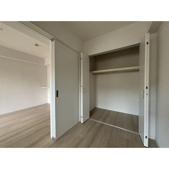 ラシュール・イン寺塚の物件内観写真