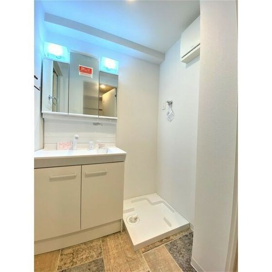 クロス天神南の物件内観写真