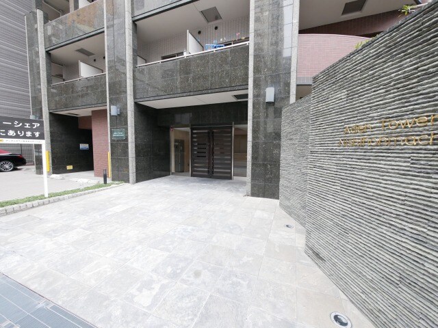 本町駅 徒歩3分 5階の物件外観写真