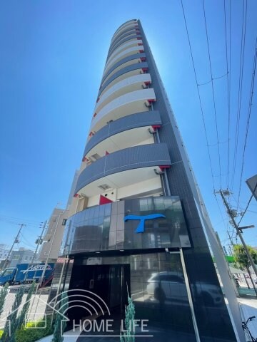 セレニテ福島アリアの物件外観写真