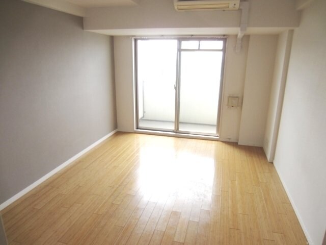 エスライズ北堀江の物件内観写真