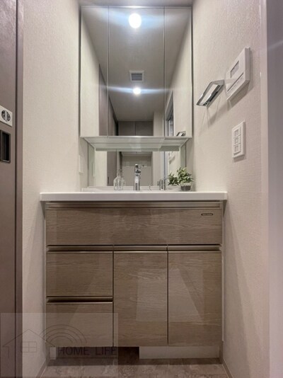 SK RESIDENCES SHINSAIBASHIの物件内観写真