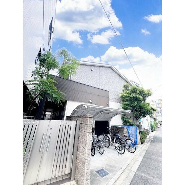 ブレーブエムズの物件外観写真