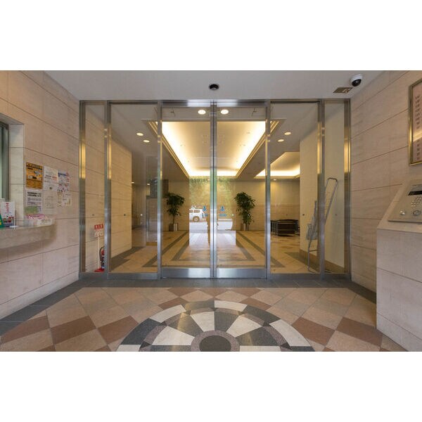 セレッソコート新大阪の物件外観写真