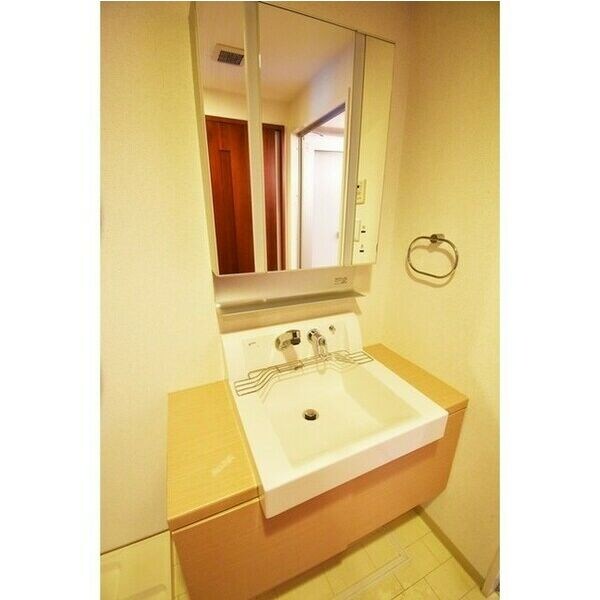 ＢＲＡＶＩ南堀江の物件内観写真