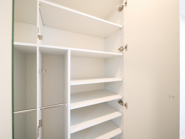 レジュールアッシュ塚本レジデンスの物件内観写真