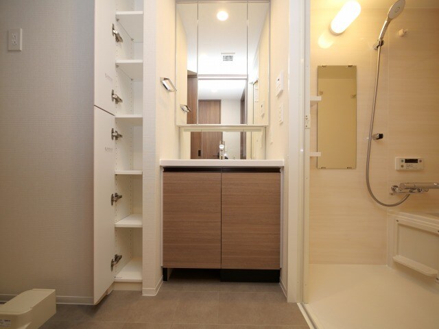 コンフォリア新大阪宮原Ｑの物件内観写真