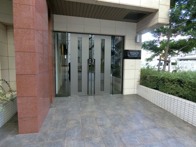 レジュールアッシュ難波LUXEの物件外観写真