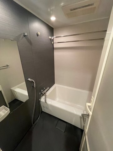 レジュールアッシュ難波LUXEの物件内観写真