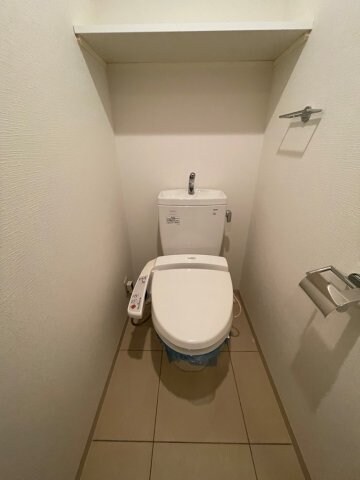 レジュールアッシュ難波LUXEの物件内観写真