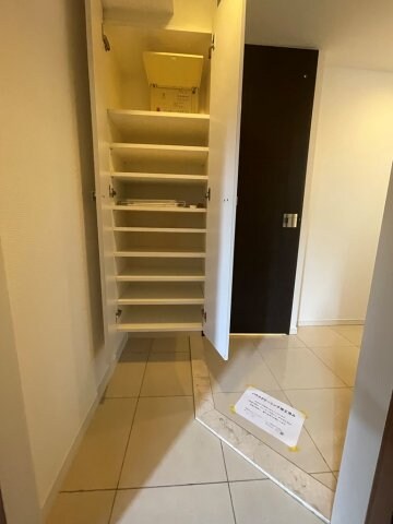 レジュールアッシュ難波LUXEの物件内観写真