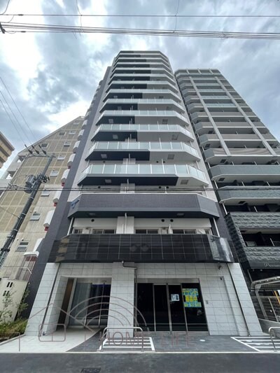 セレニテ本町リアンの物件外観写真