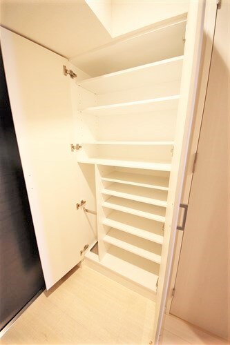 レオンコンフォート難波ブランの物件内観写真