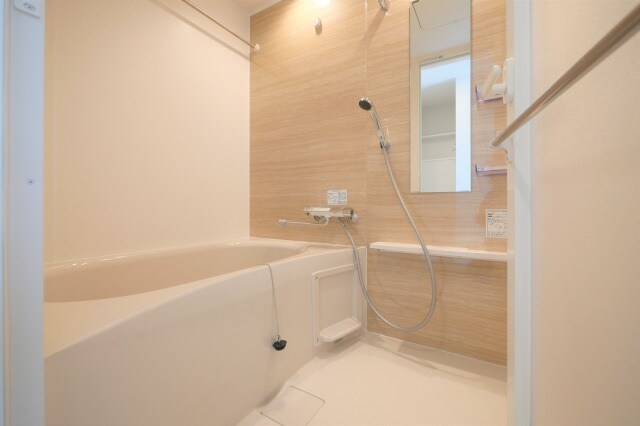 コンフォリア・リヴ本町WEST　Qの物件内観写真