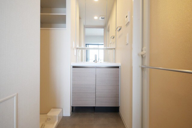コンフォリア・リヴ本町WEST　Qの物件内観写真