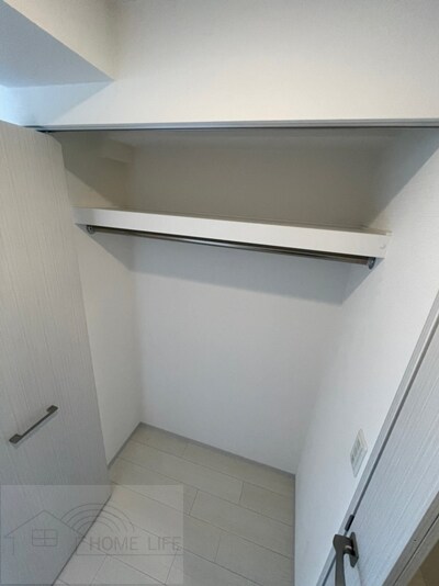 レジュールアッシュウエストレジスの物件内観写真