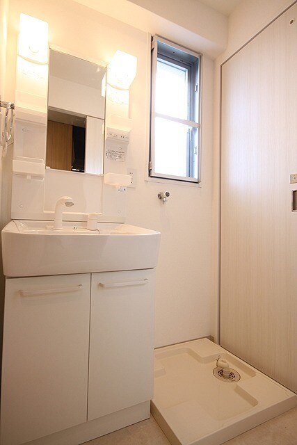 オリエンタル江坂の物件内観写真