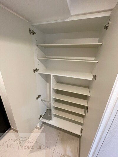 ルネフラッツ谷町四丁目の物件内観写真