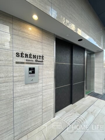 セレニテ江坂グランデの物件外観写真