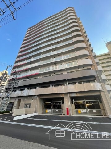 セレニテ江坂グランデの物件外観写真