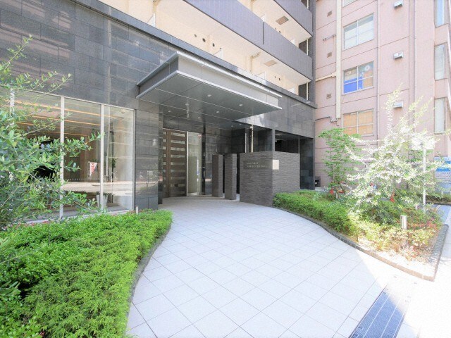 プレサンスタワー北浜の物件外観写真