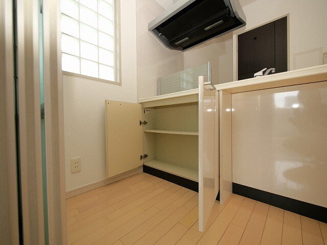 インボイス難波南レジデンスの物件内観写真