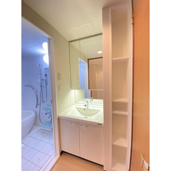 CITY SPIRE桜川Iの物件内観写真