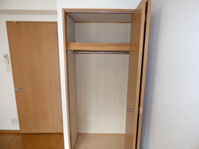 レインボーコート立売堀の物件内観写真