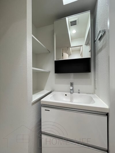 W.O.B.KYOBASHIの物件内観写真