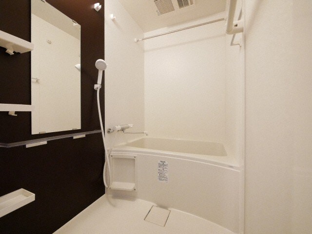 セレニテ新大阪カルムの物件内観写真