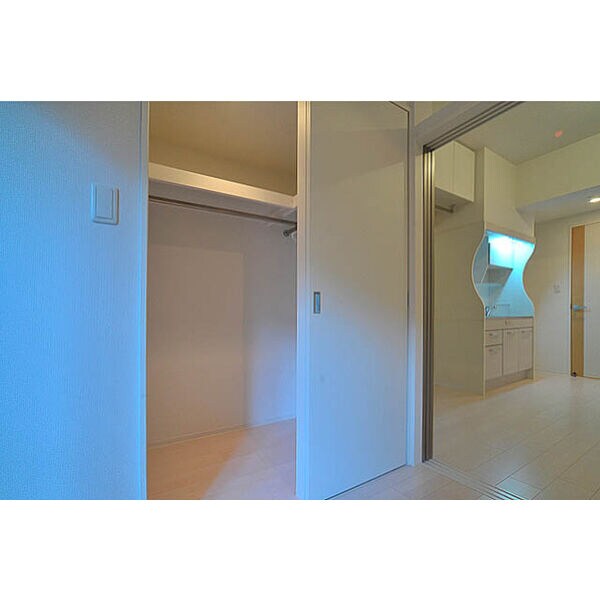 セレニテ新大阪カルムの物件内観写真