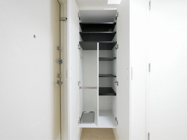 セレニテ新大阪カルムの物件内観写真