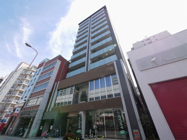 ラルジュルーセントオーデン難波の物件外観写真