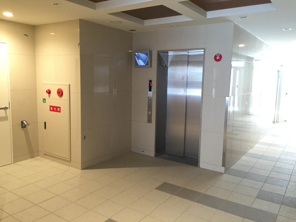 ラルジュルーセントオーデン難波の物件外観写真