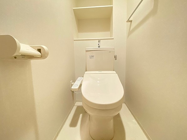 ラルジュルーセントオーデン難波の物件内観写真