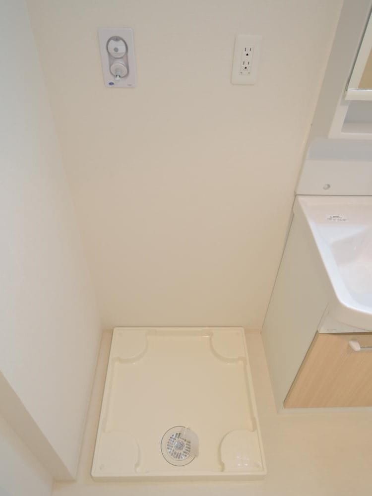 ラルジュルーセントオーデン難波の物件内観写真