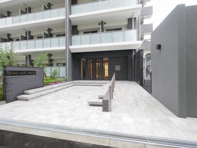 ファステート大阪マジョリティの物件外観写真