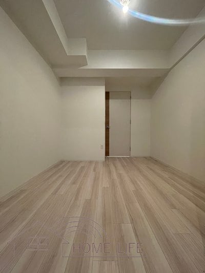 セレニテ難波グランデシュッドの物件内観写真