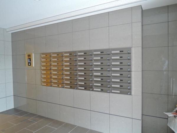 SOFIA WESTの物件外観写真